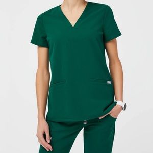 Figs Hunter Green Casma Top
